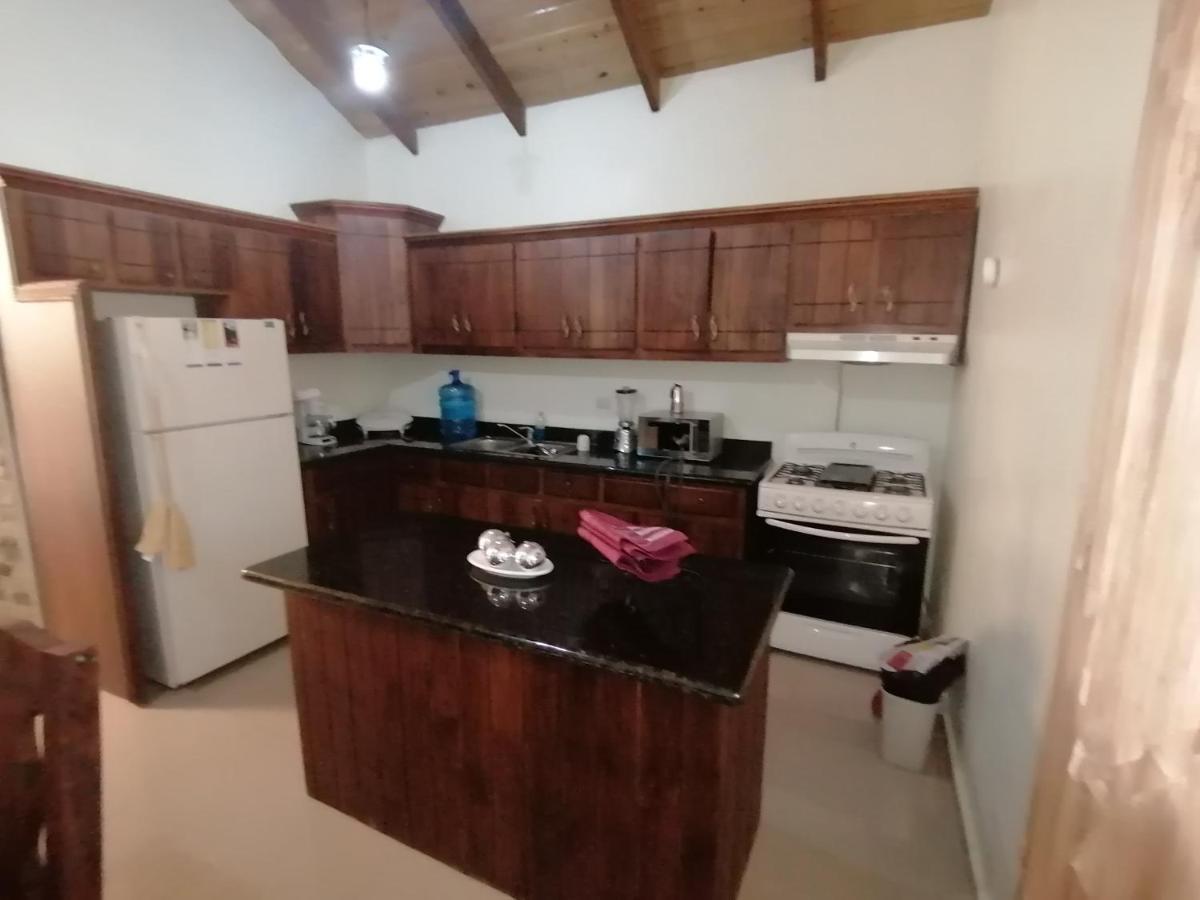 Villa Laura Харабакоа Екстериор снимка